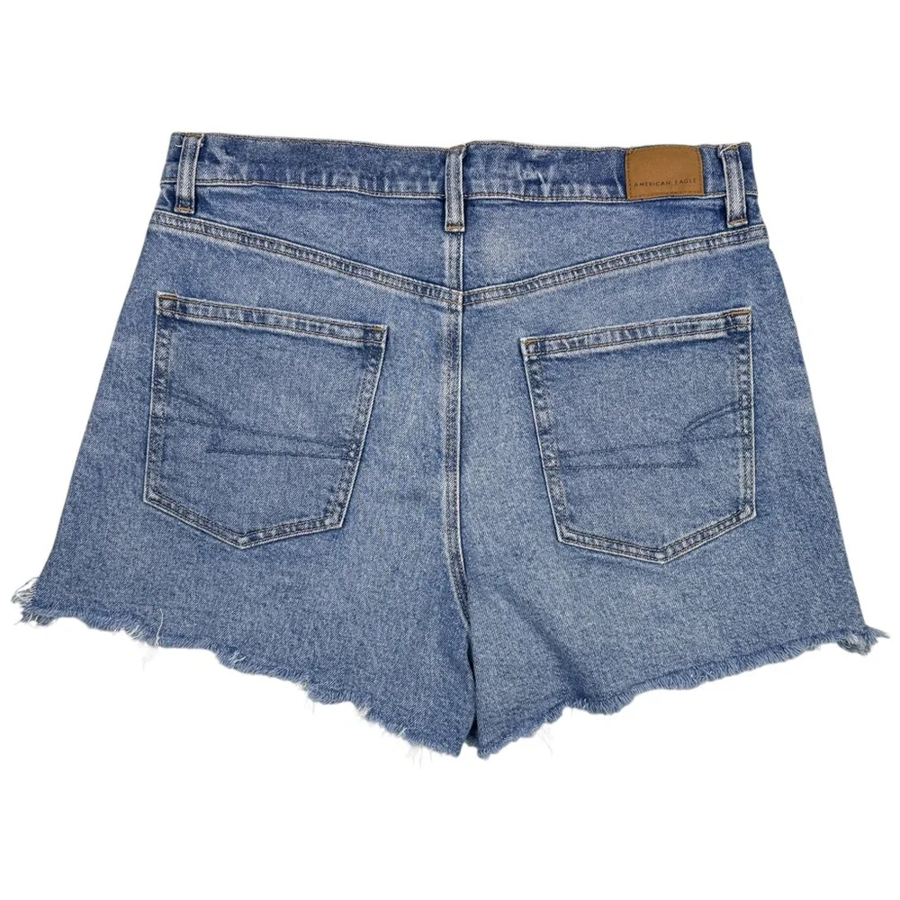 American Eagle Highest Rise 90’s Boyfriend Shorts Distressed Denim Size 12 EUC